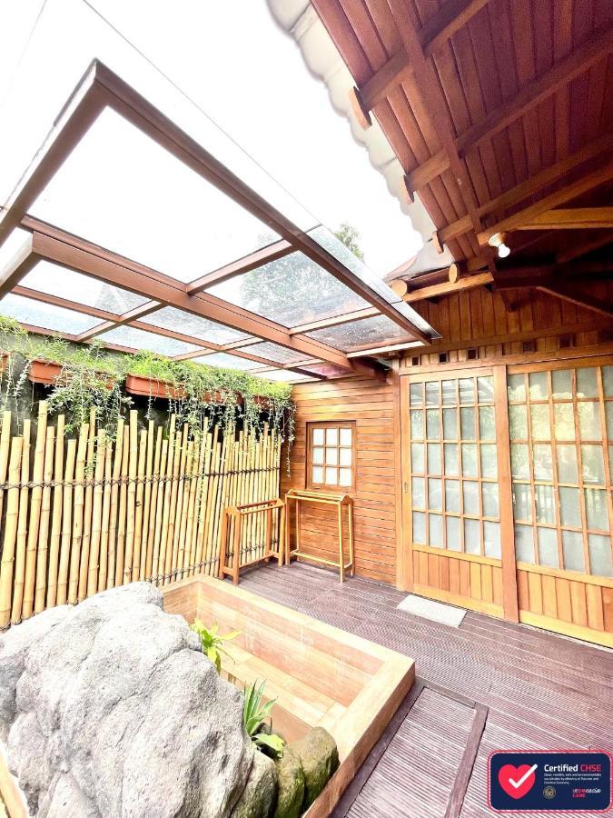 The Onsen Hot Spring Resort Batu  Exterior photo