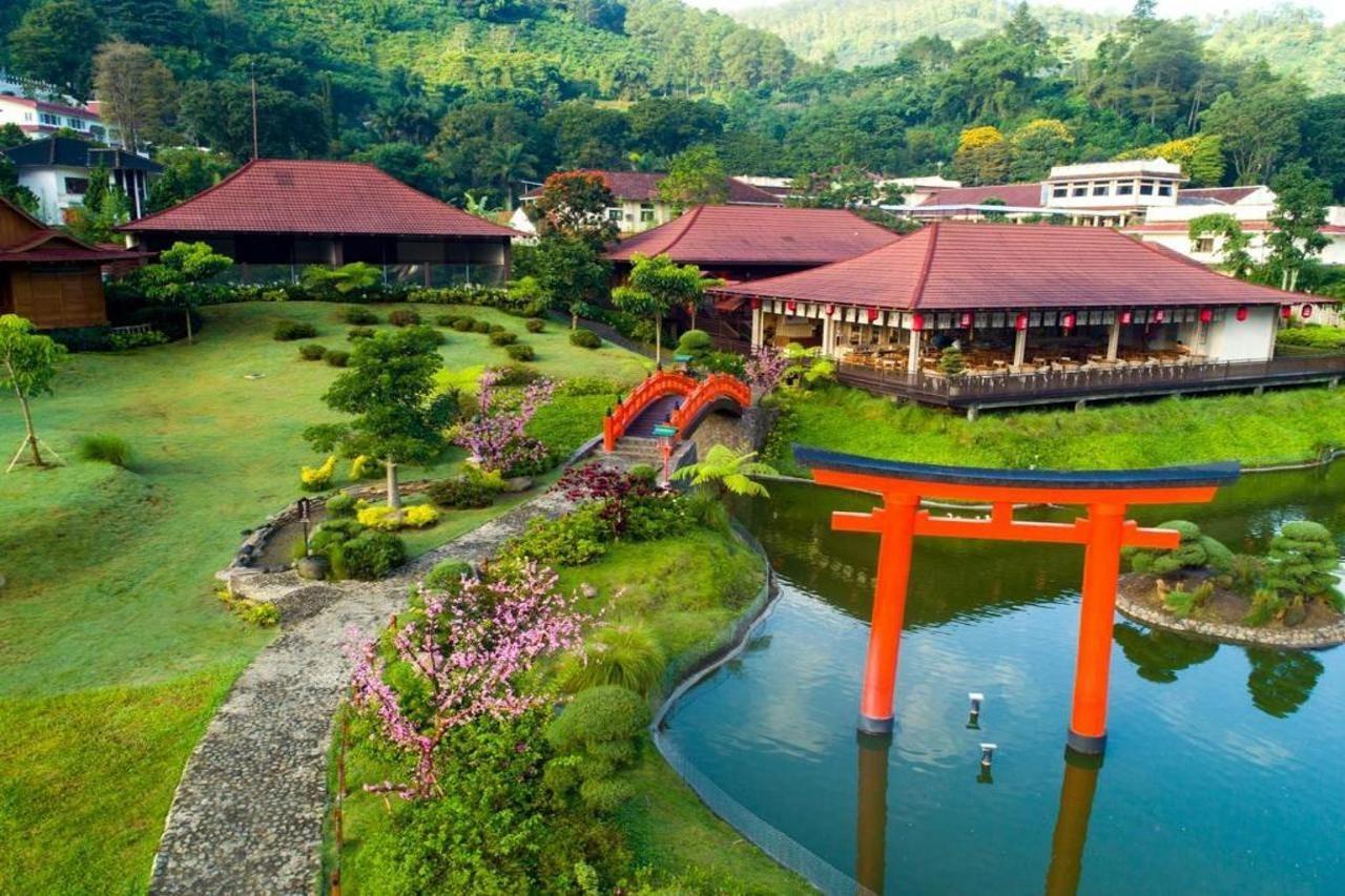 The Onsen Hot Spring Resort Batu  Exterior photo