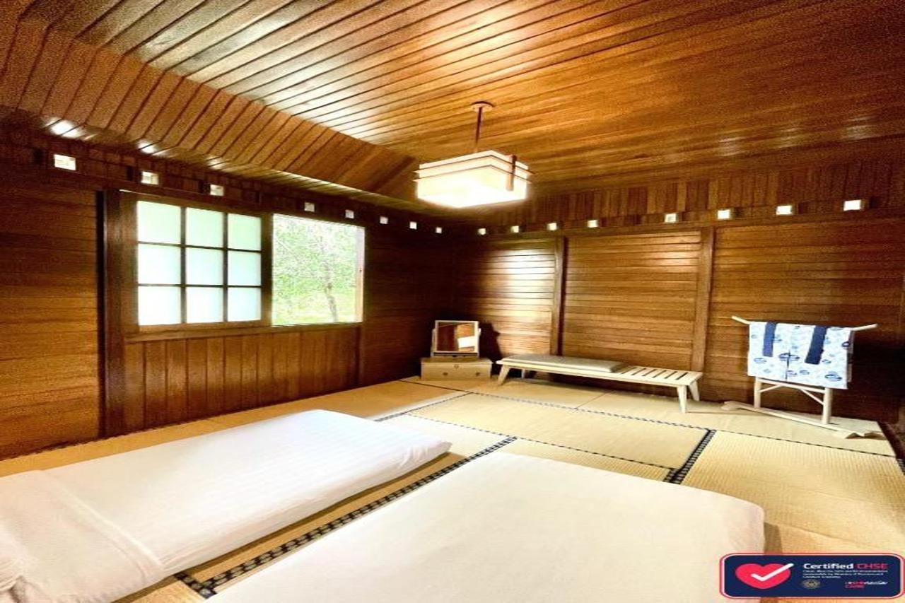 The Onsen Hot Spring Resort Batu  Exterior photo